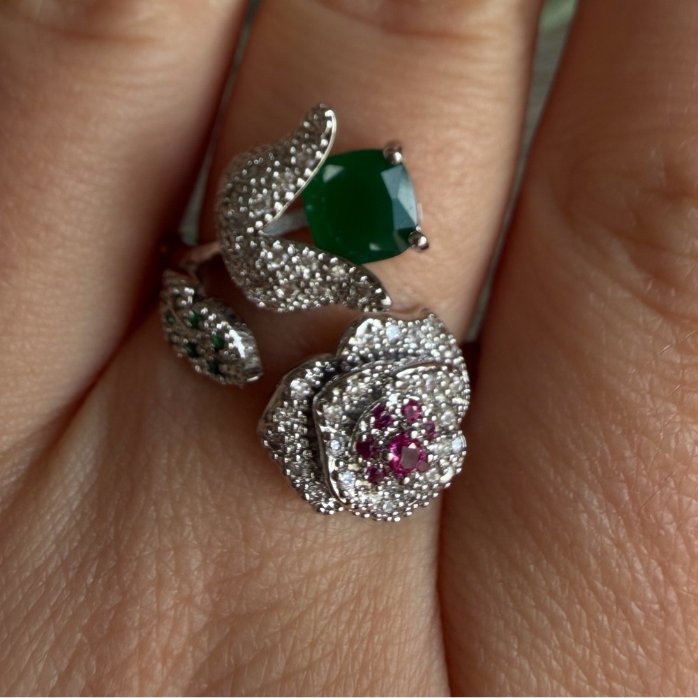 Women's Elegant Adjustable 3D Rose Copper Ring Inlaid with Synthetic Zircon Ring